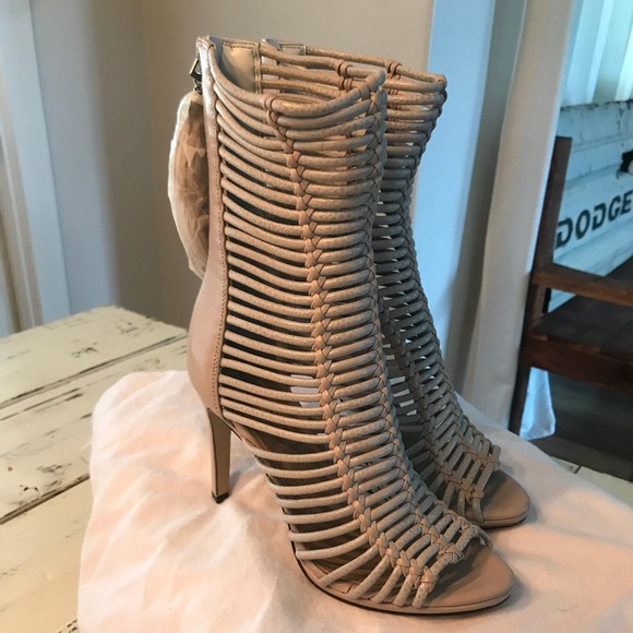 BCBGMaxAzria Shoes - Brand New BCBG MazAzria LEDDER cage stiletto
